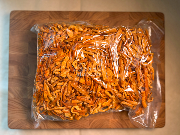 Нитка ЖАРЕНАЯ "Тайский перец" Oktobersnack 1 кг (сырный продукт) в Ессентуках