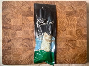 Чичарроны мексиканский рецепт: Сыр 100 гр ГОРНЫЙ СЫРОВАР (Косичка с укропом и чесноком)