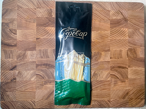 Сыр 60 гр ГОРНЫЙ СЫРОВАР (Нити копчёные) в Ессентуках