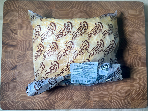 Сыр 1 кг ГОРНЫЙ СЫРОВАР (Паутинка со вкусом красной икры) в Ессентуках